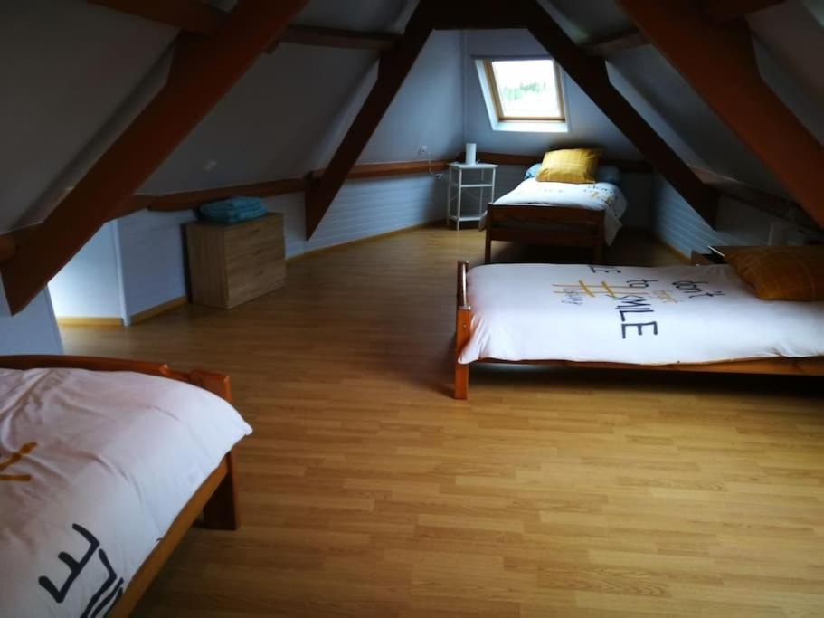 Maison Les Vieilles Cours Blosville Екстер'єр фото